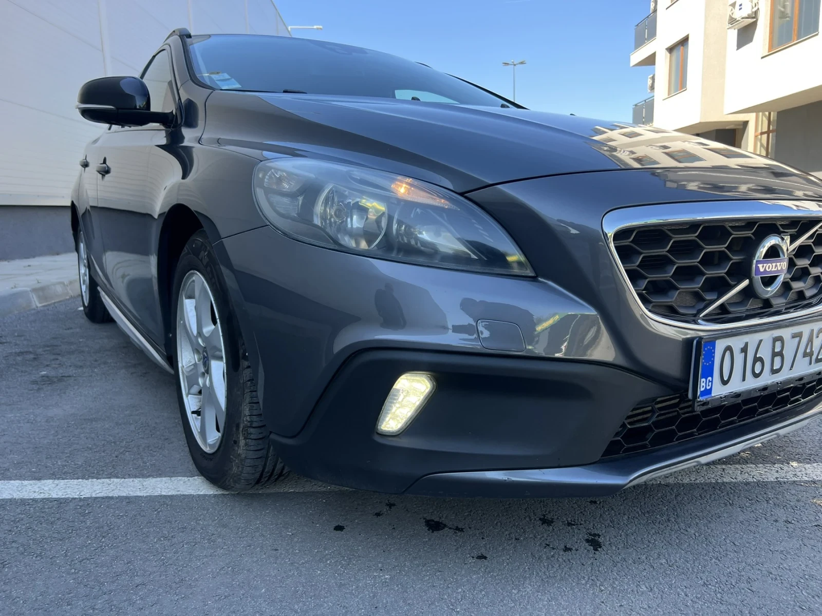 Volvo V40 Cross Country, снимка 7 - Автомобили и джипове - 54344042