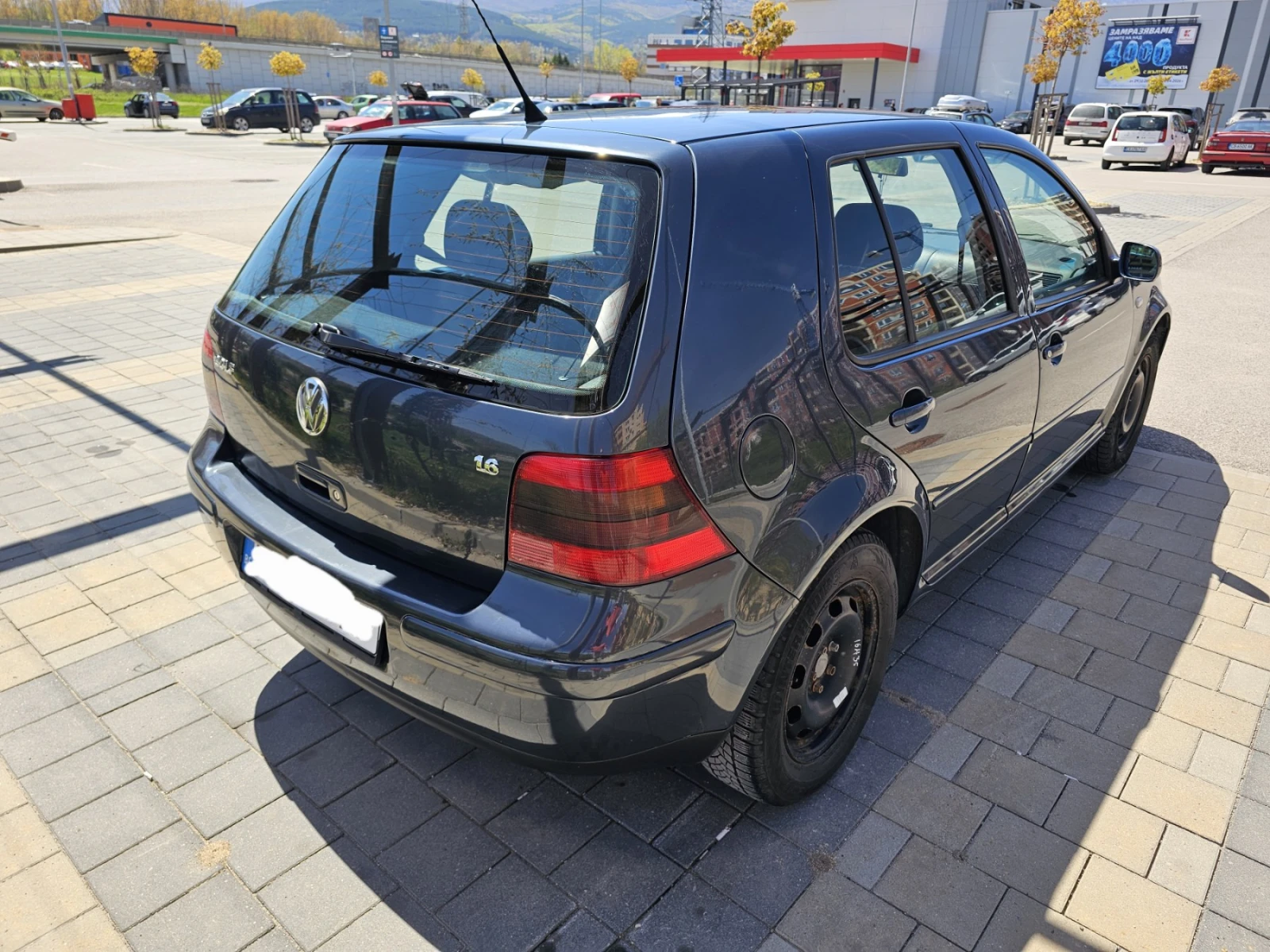 VW Golf, снимка 4 - Автомобили и джипове - 54360622