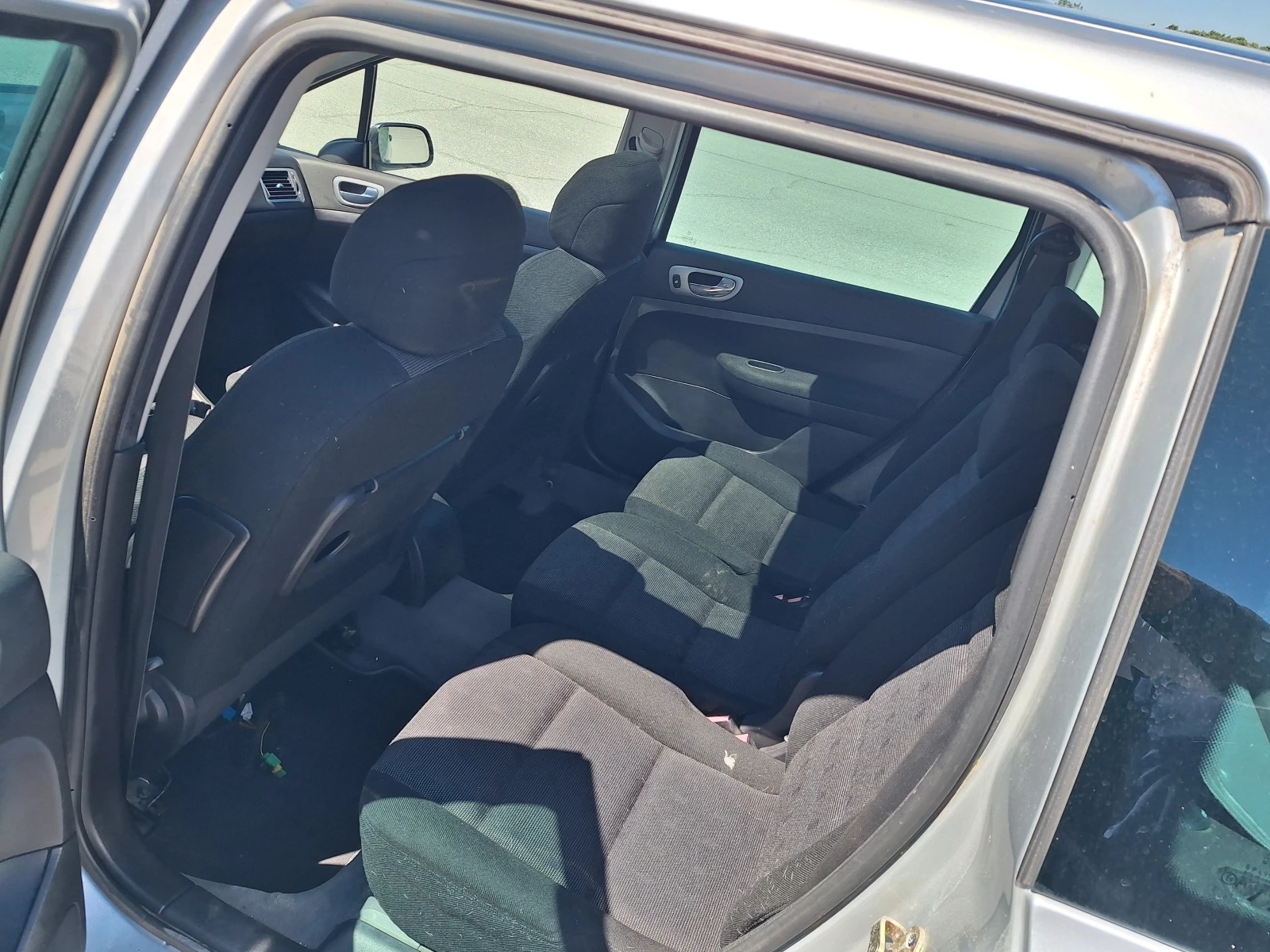 Peugeot 307 2.0 хди  бартер, снимка 8 - Автомобили и джипове - 54572394