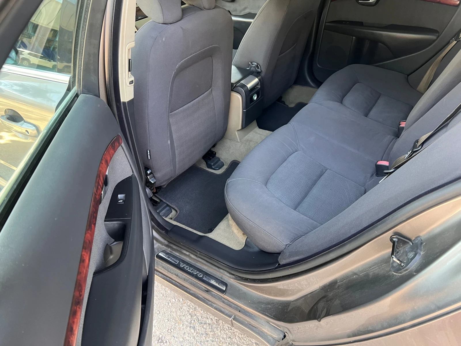 Volvo S80 2.4 Д5, снимка 15 - Автомобили и джипове - 54664812
