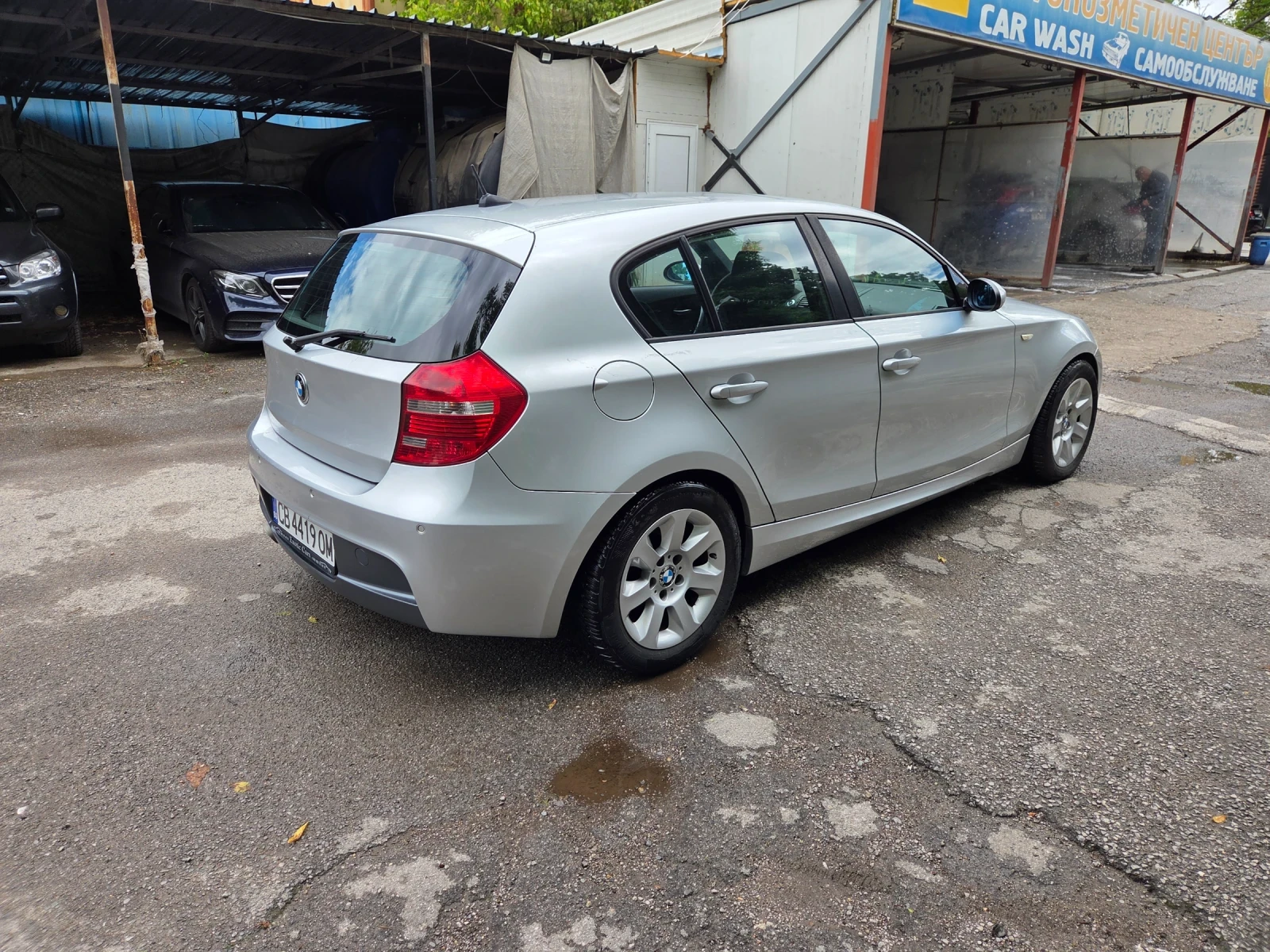 BMW 120 i M Sports package, снимка 4 - Автомобили и джипове - 55318330