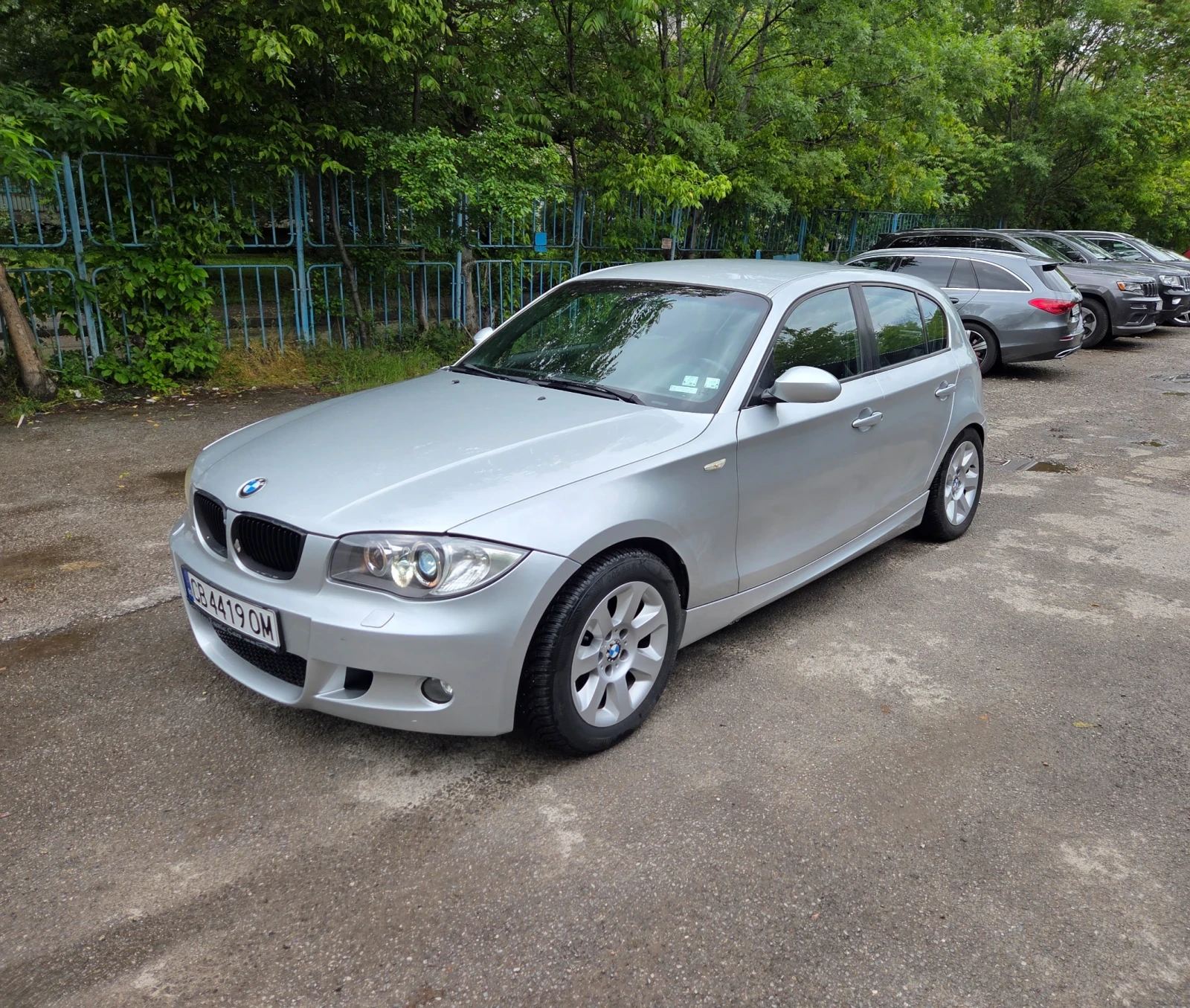 BMW 120 i M Sports package, снимка 2 - Автомобили и джипове - 55318330