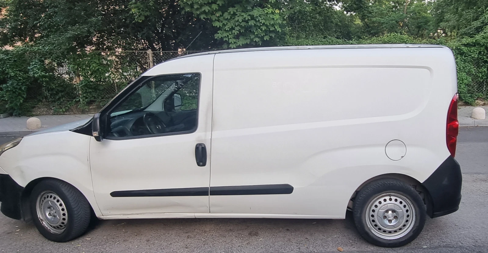 Fiat Doblo 1, 4 Turbo Бензин + Метан , снимка 5 - Автомобили и джипове - 54857534
