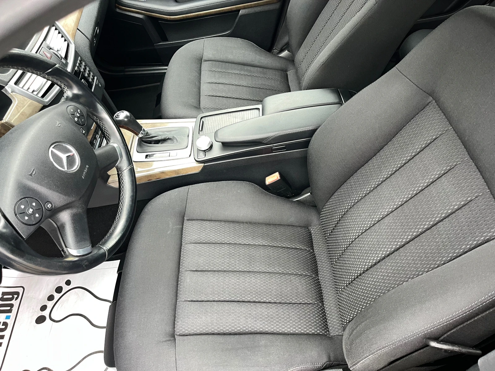 Mercedes-Benz E 200 CDI Elegance, снимка 10 - Автомобили и джипове - 55007406