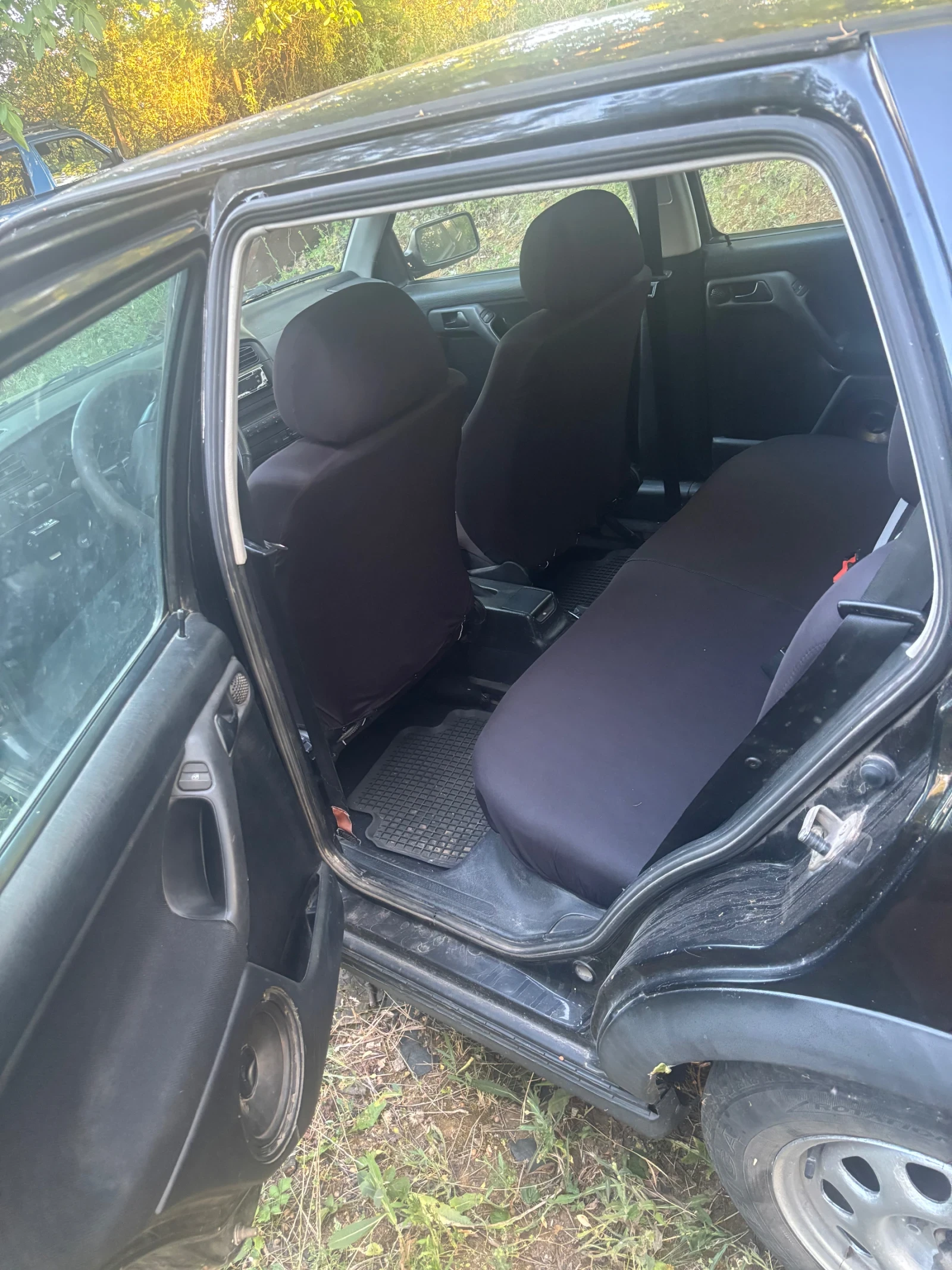 VW Golf С газ, снимка 11 - Автомобили и джипове - 55405604