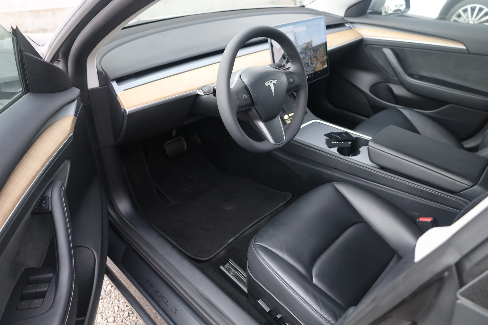 Tesla Model 3 Dual Motor Long Range ACC 360KAM SzH Pano Гаранция, снимка 11 - Автомобили и джипове - 56008433