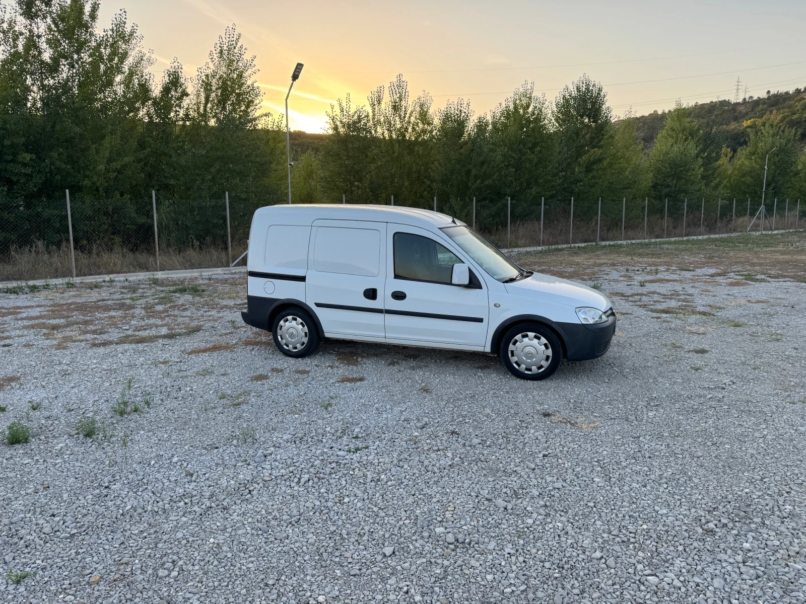 Opel Combo, снимка 6 - Автомобили и джипове - 56012826