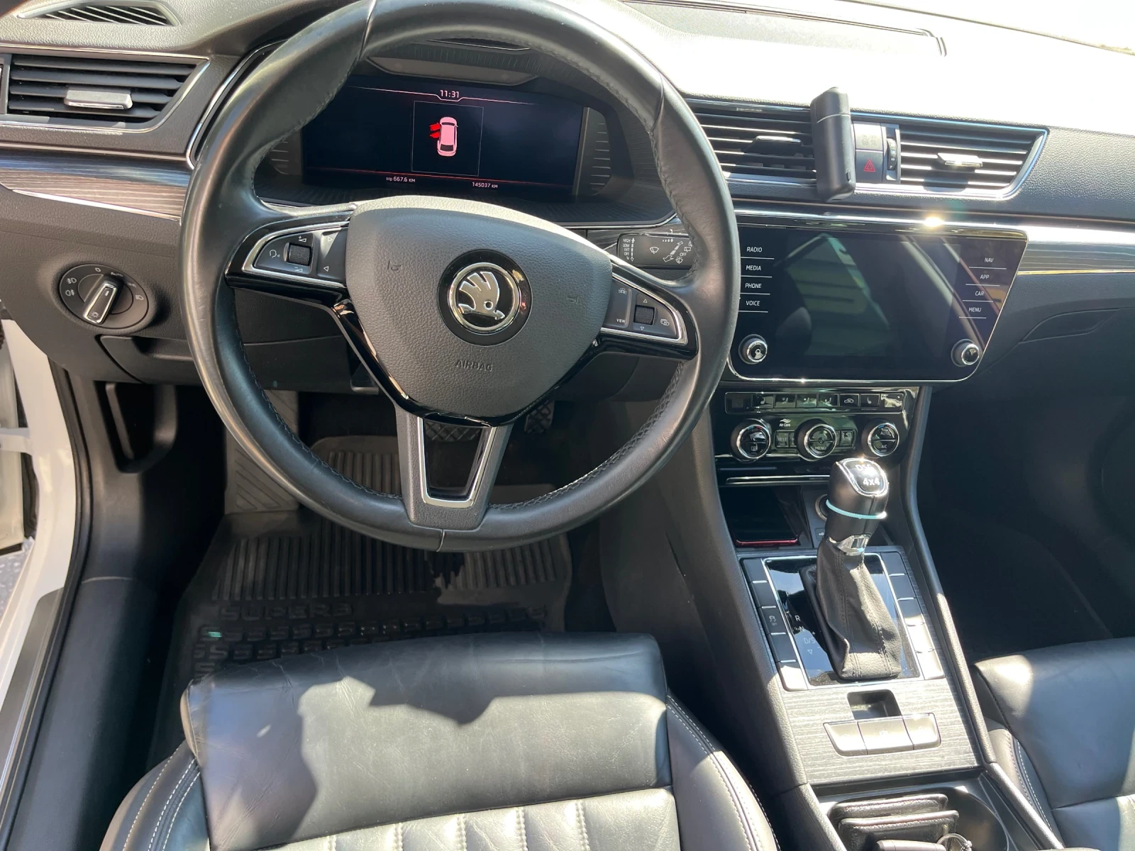 Skoda Superb 2.0 , снимка 7 - Автомобили и джипове - 56129825