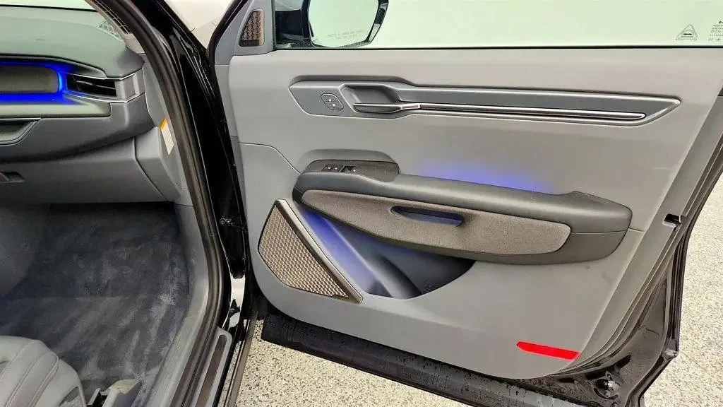 Kia K9 LAND AWD, снимка 15 - Автомобили и джипове - 56165227