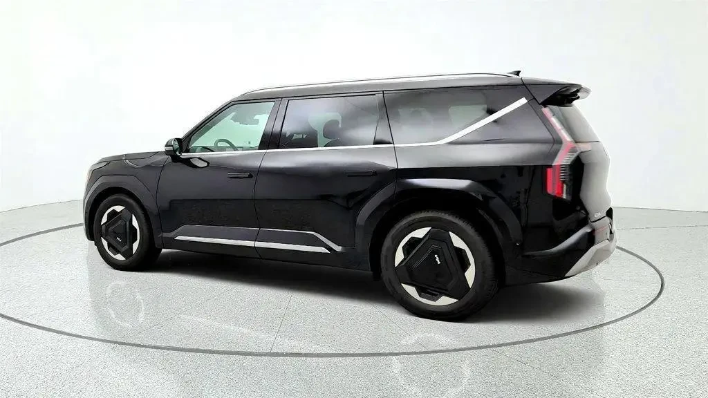 Kia K9 LAND AWD, снимка 4 - Автомобили и джипове - 56165227