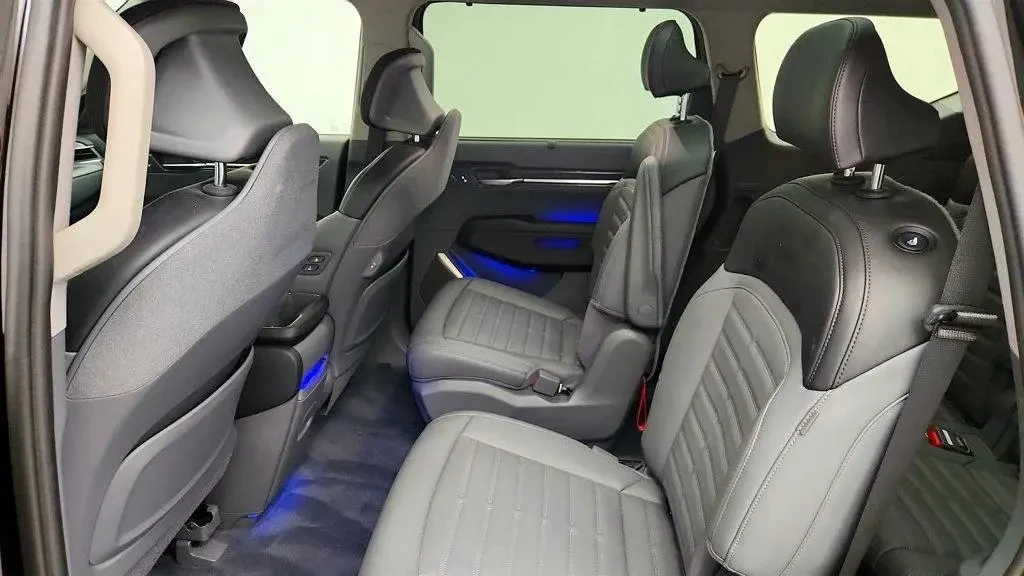 Kia K9 LAND AWD, снимка 16 - Автомобили и джипове - 56165227