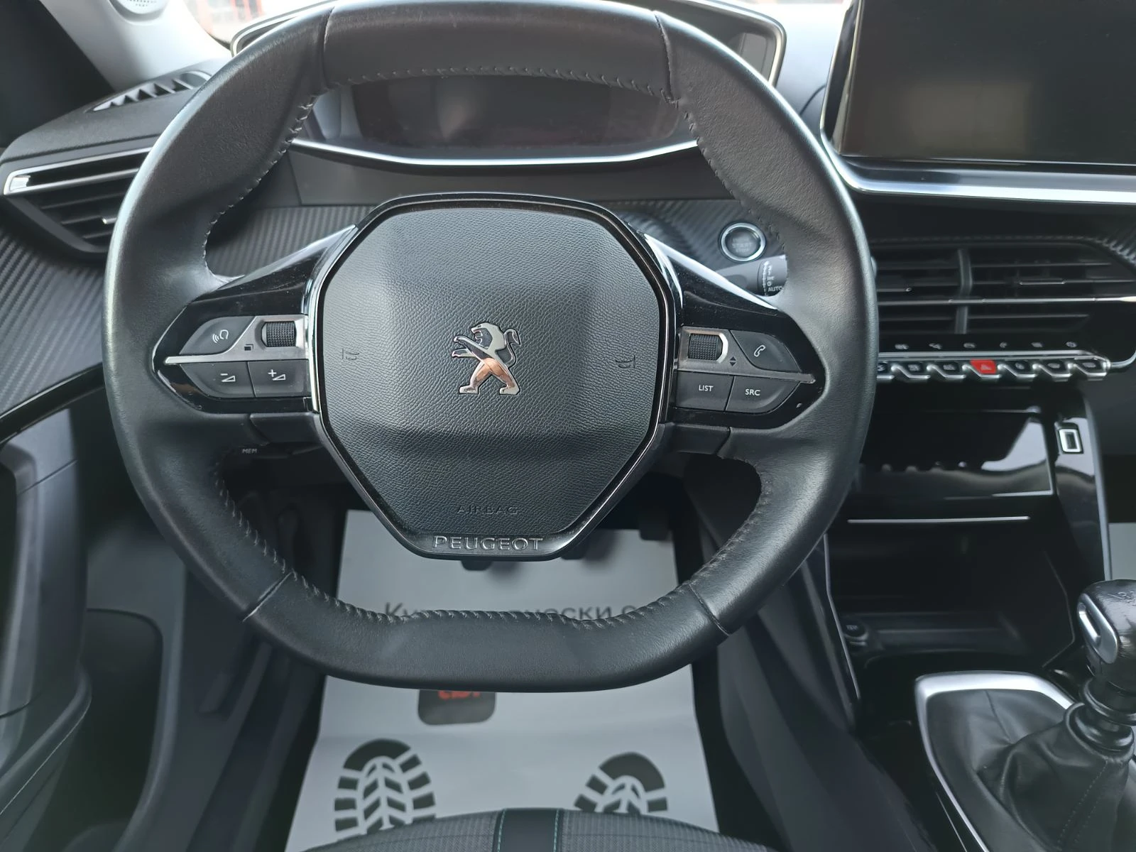 Peugeot 2008 Allure Pack i-Cockpit Сервизна книжка PureTech, снимка 16 - Автомобили и джипове - 56215762