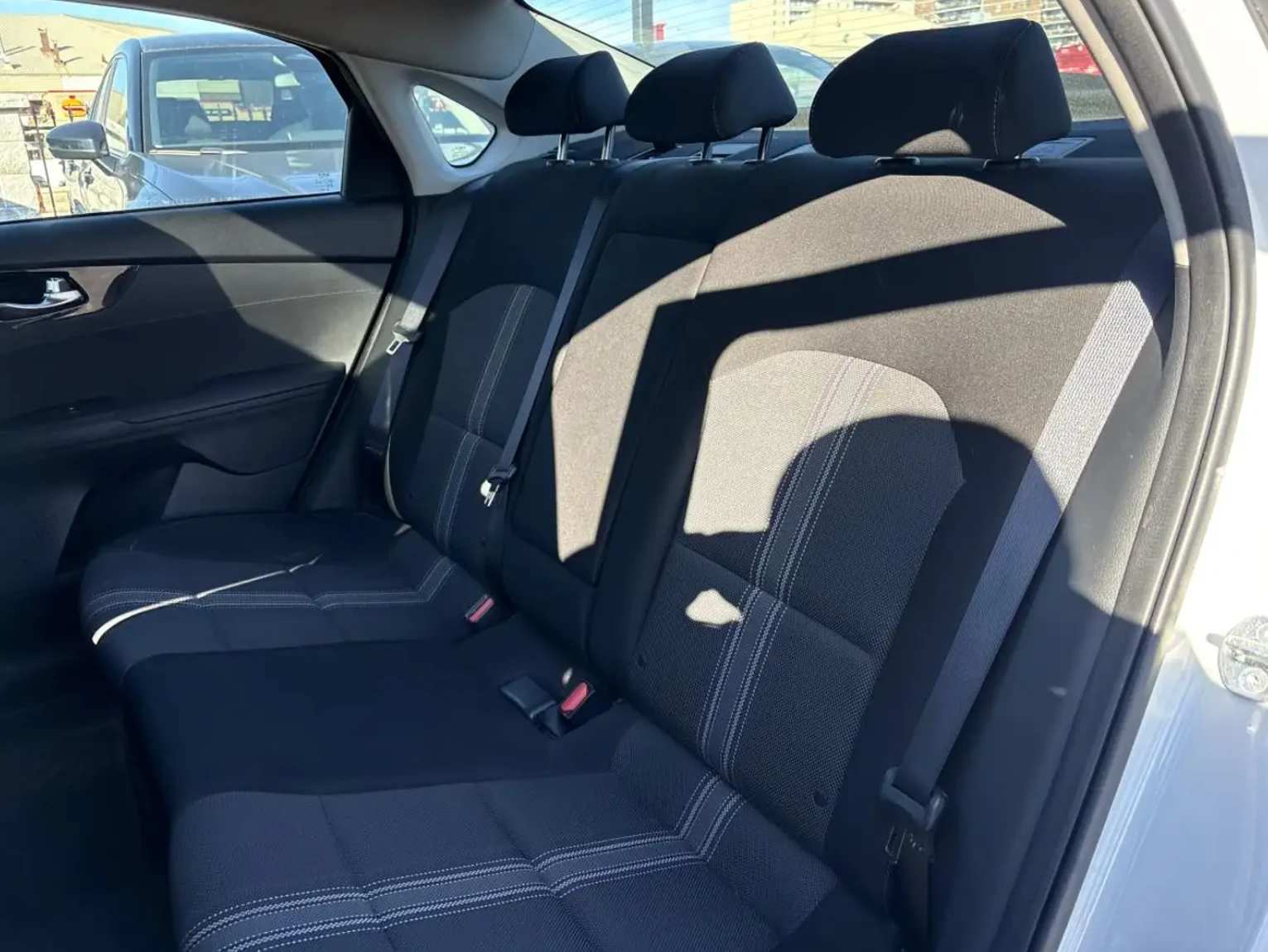 Kia Forte EX / CarPlay | Mobile.bg � ����������� 12