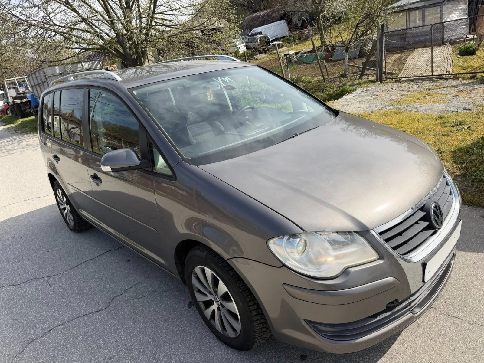 VW Touran 1.4 tsi, снимка 11 - Автомобили и джипове - 56433261