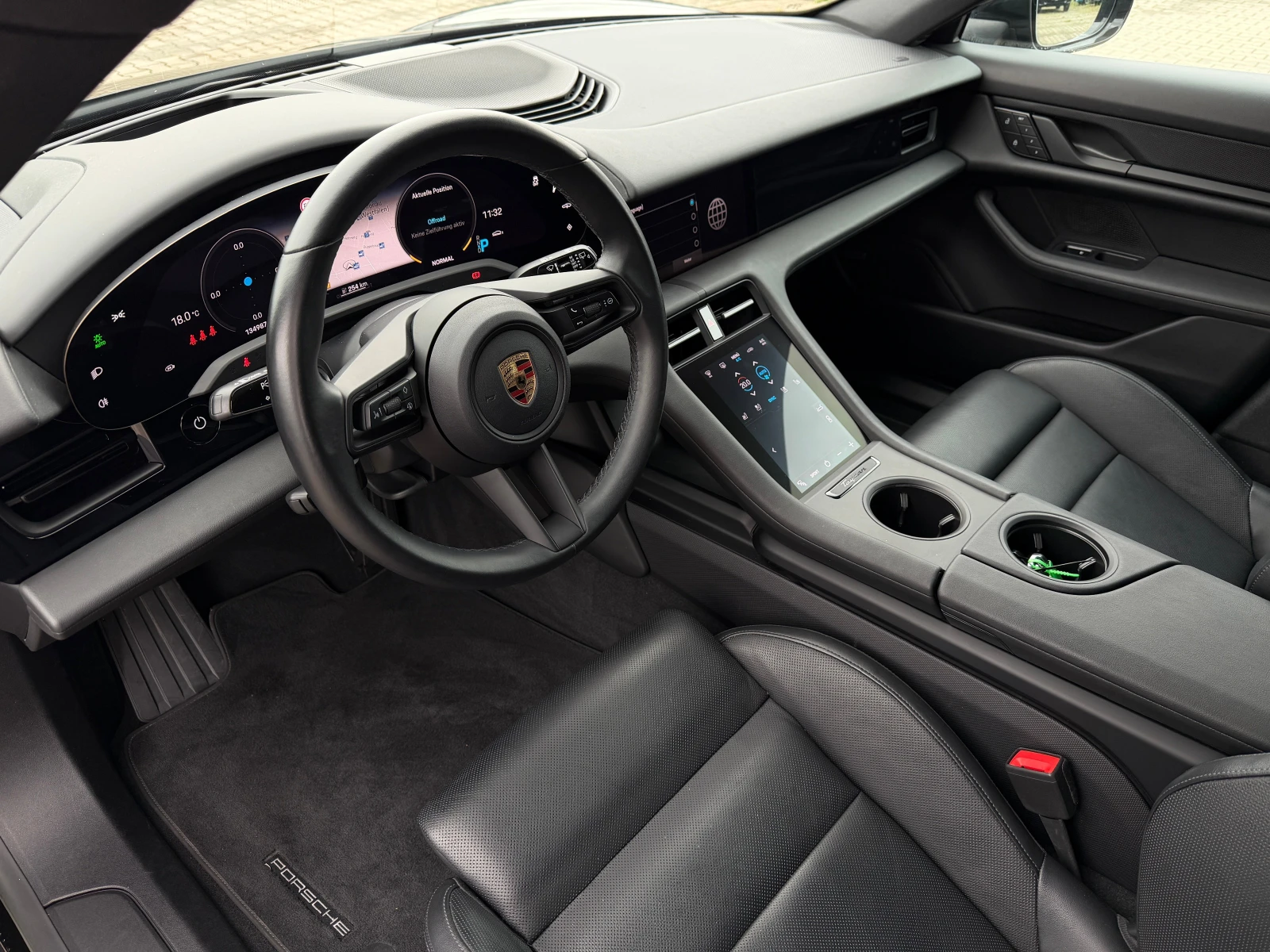 Porsche Taycan Cross Turismo LED Navi Leather Camera HeadUp | Mobile.bg � ����������� 6