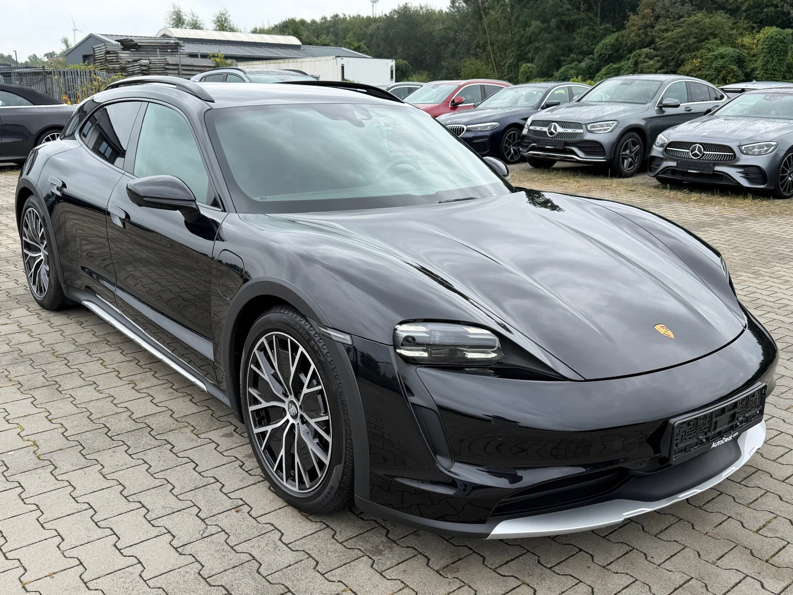 Porsche Taycan Cross Turismo LED Navi Leather Camera HeadUp | Mobile.bg � ����������� 2