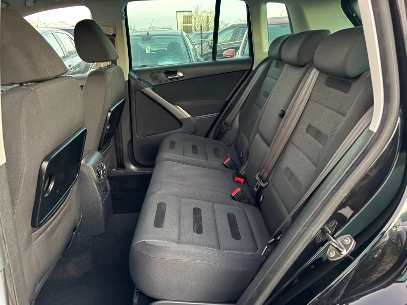 VW Tiguan 2.0 TDI 4x4 , снимка 11 - Автомобили и джипове - 52807062