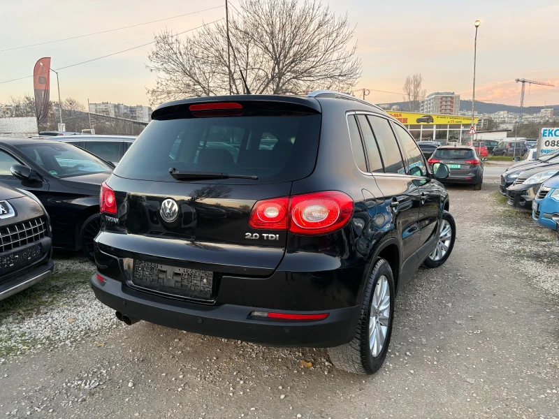 VW Tiguan 2.0 TDI 4x4 , снимка 4 - Автомобили и джипове - 52807062