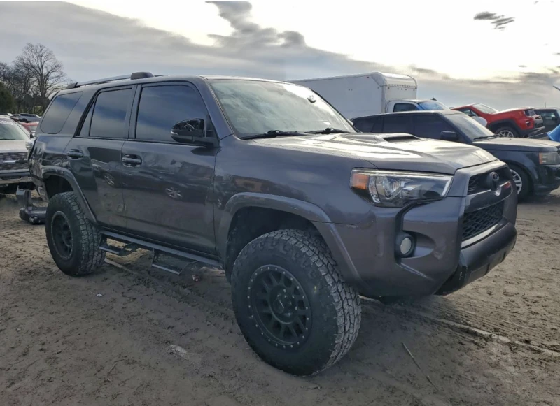 Toyota 4runner TRD Pro look, снимка 4 - Автомобили и джипове - 53001346