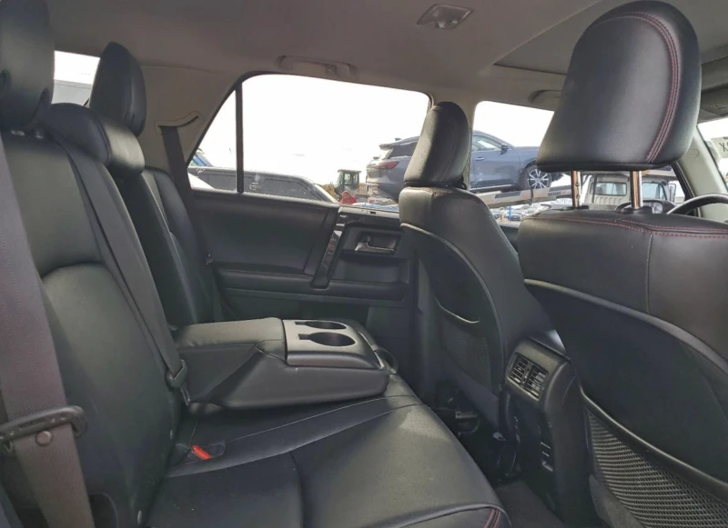 Toyota 4runner TRD Pro look, снимка 11 - Автомобили и джипове - 53001346