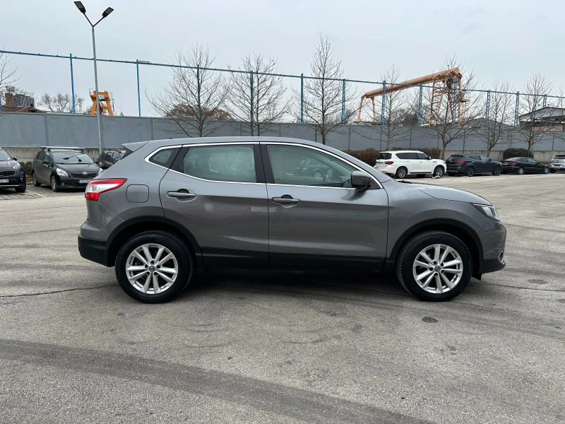 Nissan Qashqai 1, 6dci/Автоматик, снимка 5 - Автомобили и джипове - 53200263