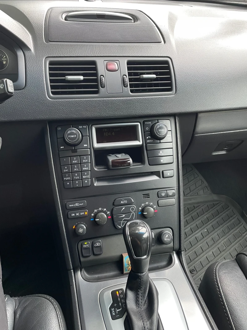 Volvo Xc90, снимка 10 - Автомобили и джипове - 53218063