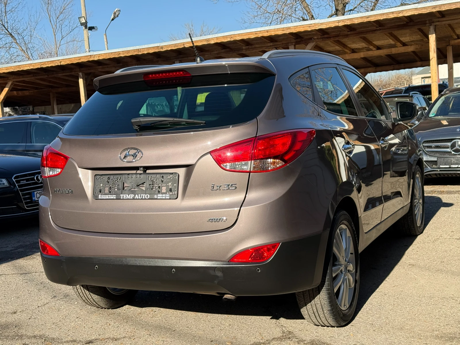 Hyundai IX35 2.0i* 4x4* СЕРВИЗНА КНИЖКА С ПЪЛНА ИСТОРИЯ  - изображение 5