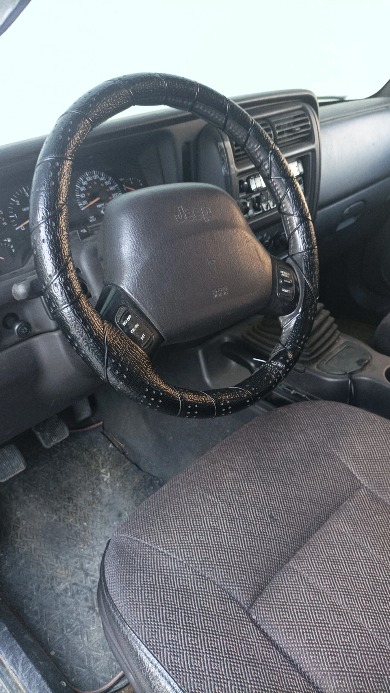 Jeep Cherokee XJ, 4x4 - изображение 8