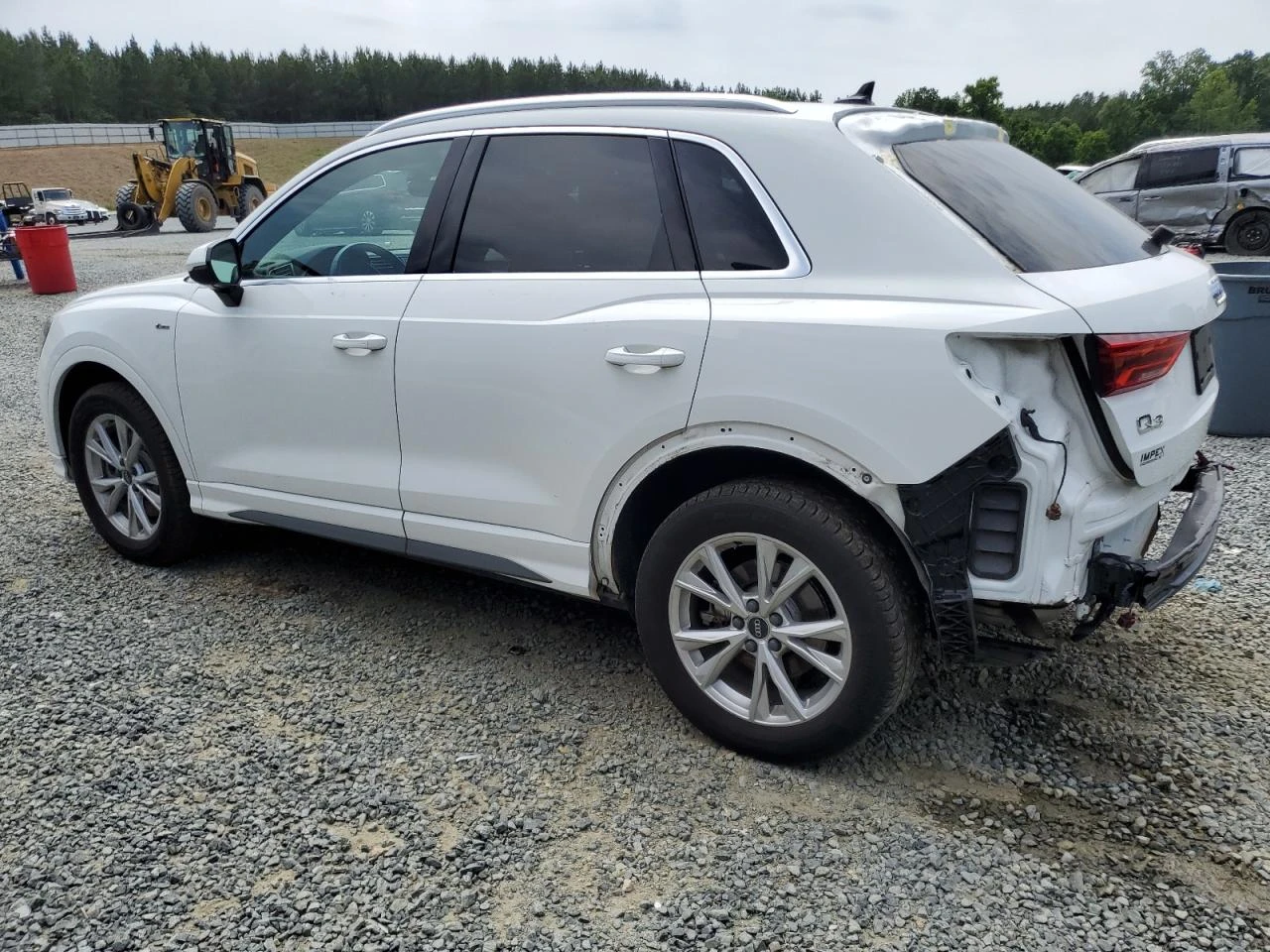 Audi Q3  PREMIUM* S-LINE* 45* ПОДГРЕВИ* ПАНОРАМА - изображение 4