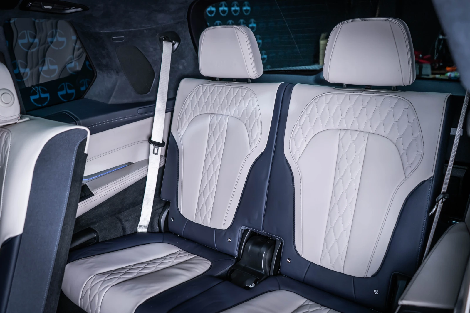 BMW X7 M50d Xdrive* Msport* Pano* Individual* H/K | Mobile.bg   16