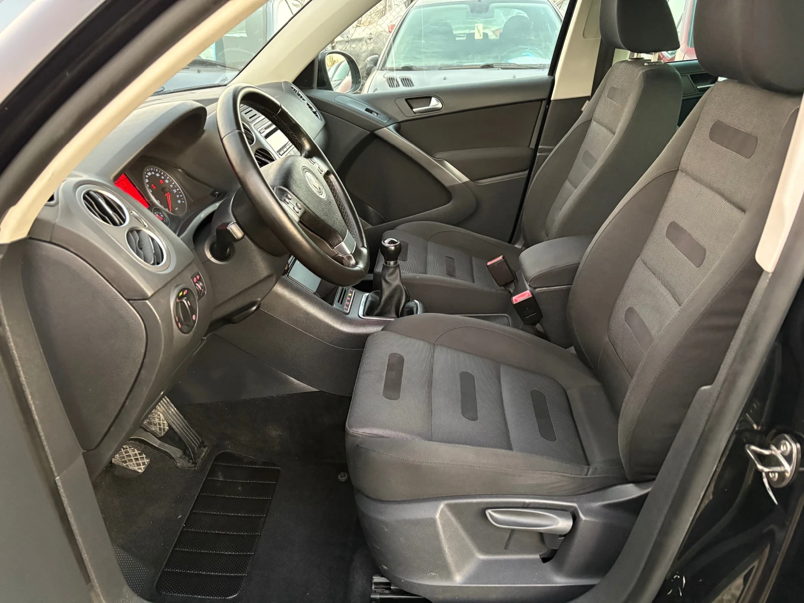 VW Tiguan 2.0 TDI 4x4  | Mobile.bg � ����������� 6