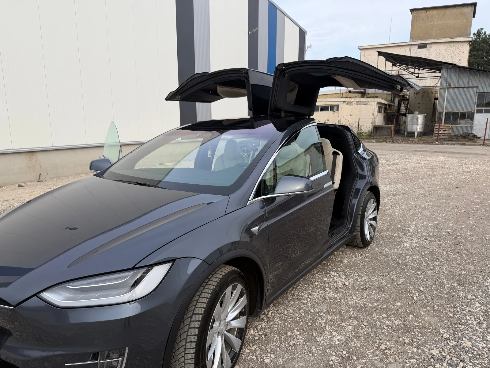 Tesla Model X, снимка 4 - Автомобили и джипове - 54303963
