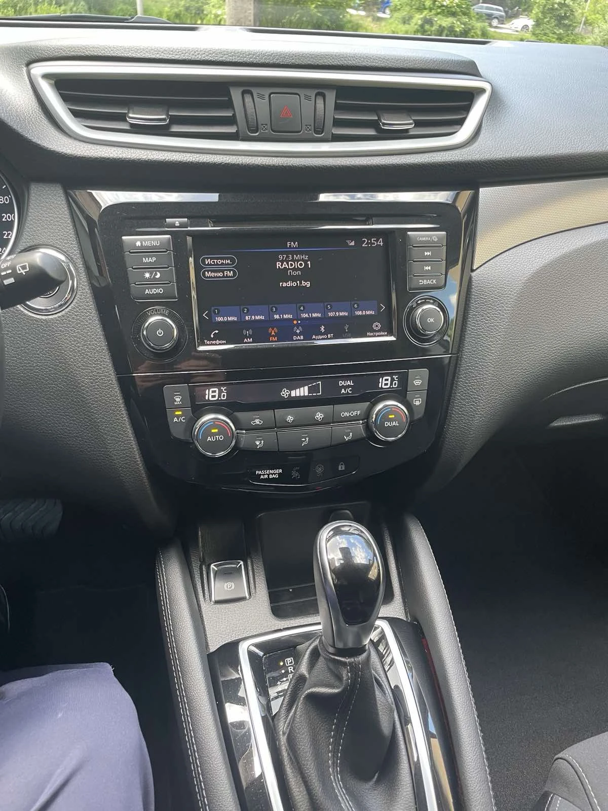Nissan Qashqai, снимка 12 - Автомобили и джипове - 54873048