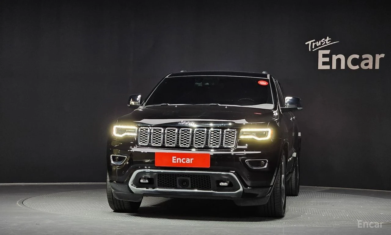 Jeep Grand cherokee 3.6* V6* 8ZF* OVERLAND* ДИСТРОНИК* ОБДУХВАНЕ* КАМЕ, снимка 3 - Автомобили и джипове - 54863363