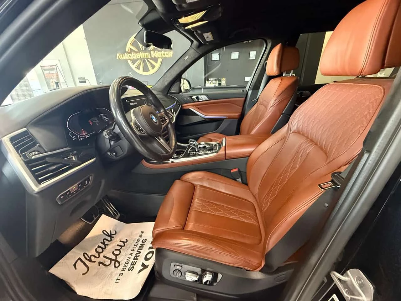 BMW X7 xDrive40i/LASER/ОБДУХВАНЕ/ПАНОРАМА/ДИСТРОНИК/360, снимка 7 - Автомобили и джипове - 54939460