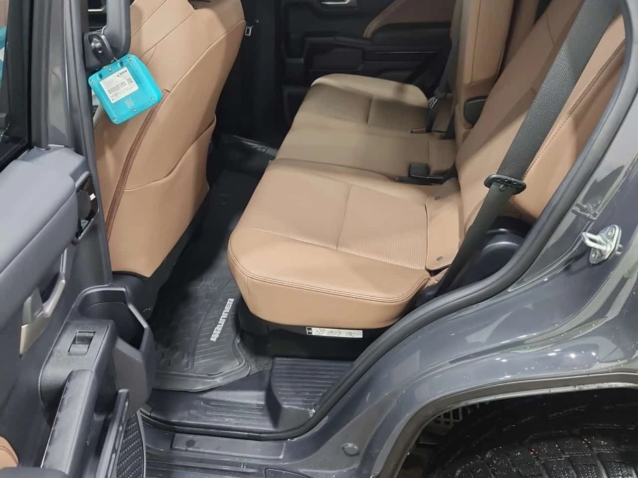 Toyota 4runner * 4WD * 7 МЕСТА * CARFAX * , снимка 11 - Автомобили и джипове - 56642902