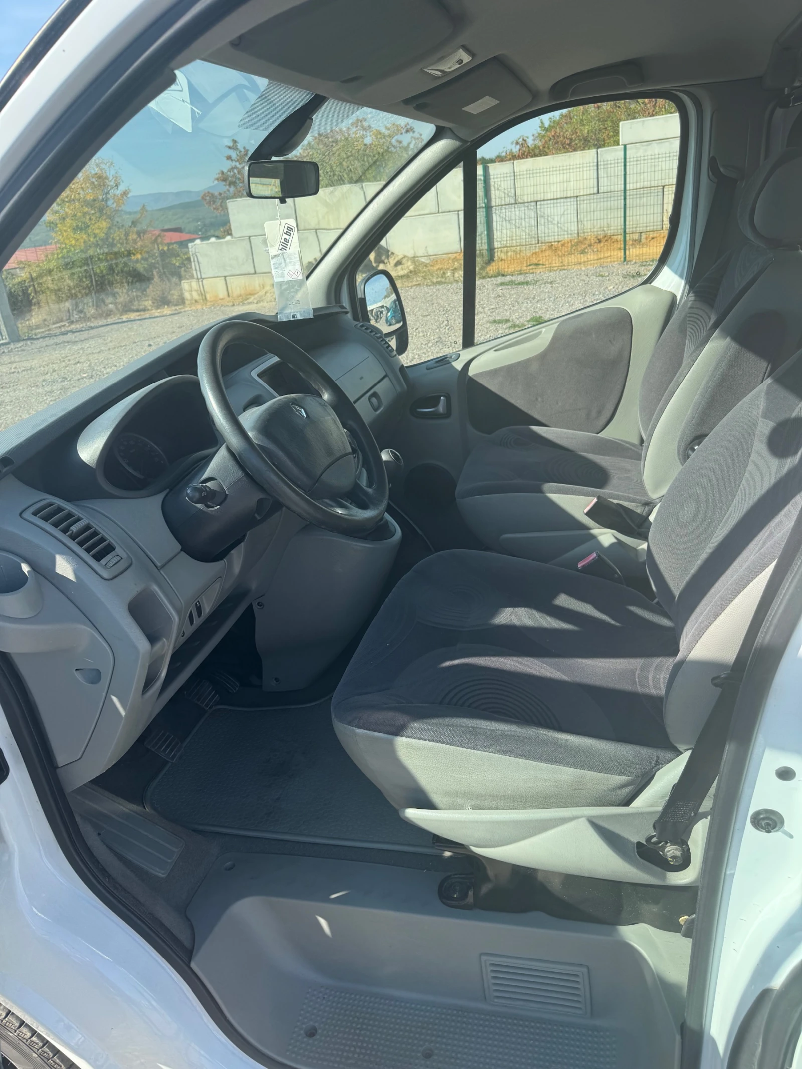 Renault Trafic 2.0 7+ 1 клима , снимка 11 - Бусове и автобуси - 56440560