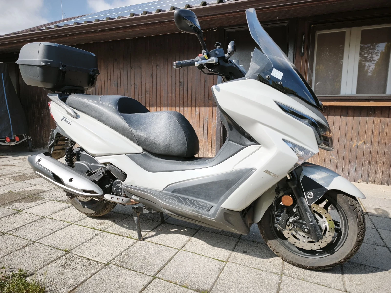 Kymco Xciting 300cc X-Town, снимка 2 - Мотоциклети и мототехника - 54787717