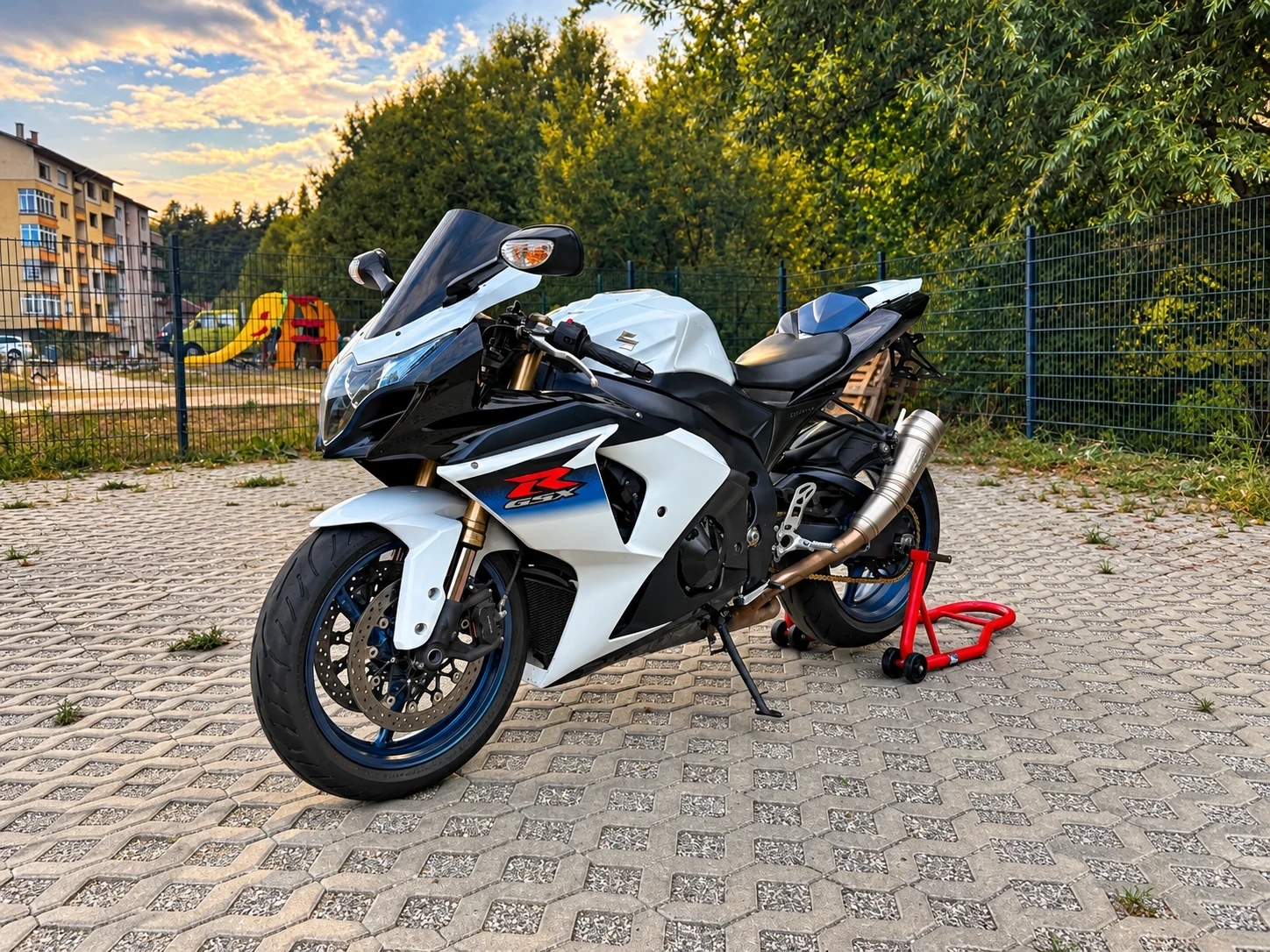 Suzuki Gsxr L1* 1000* Доставка* Обслужване* Лизинг* , снимка 3 - Мотоциклети и мототехника - 56145839