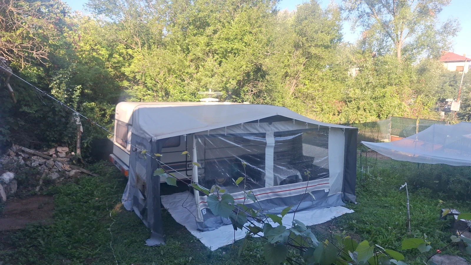 Каравана Burstner CiTY, снимка 12 - Каравани и кемпери - 54038427