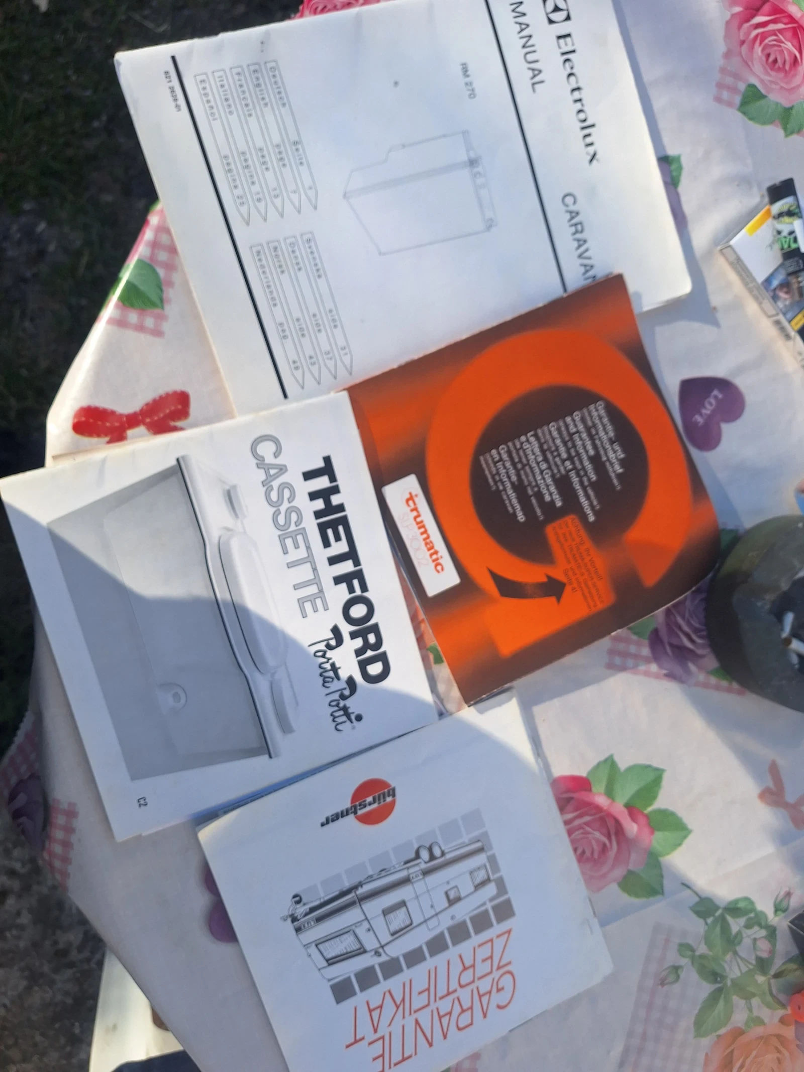 Каравана Burstner CiTY, снимка 13 - Каравани и кемпери - 54038427