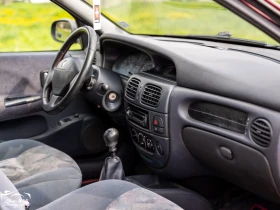 Renault Megane, снимка 10