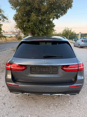 Mercedes-Benz E 220 AMG Line, снимка 9