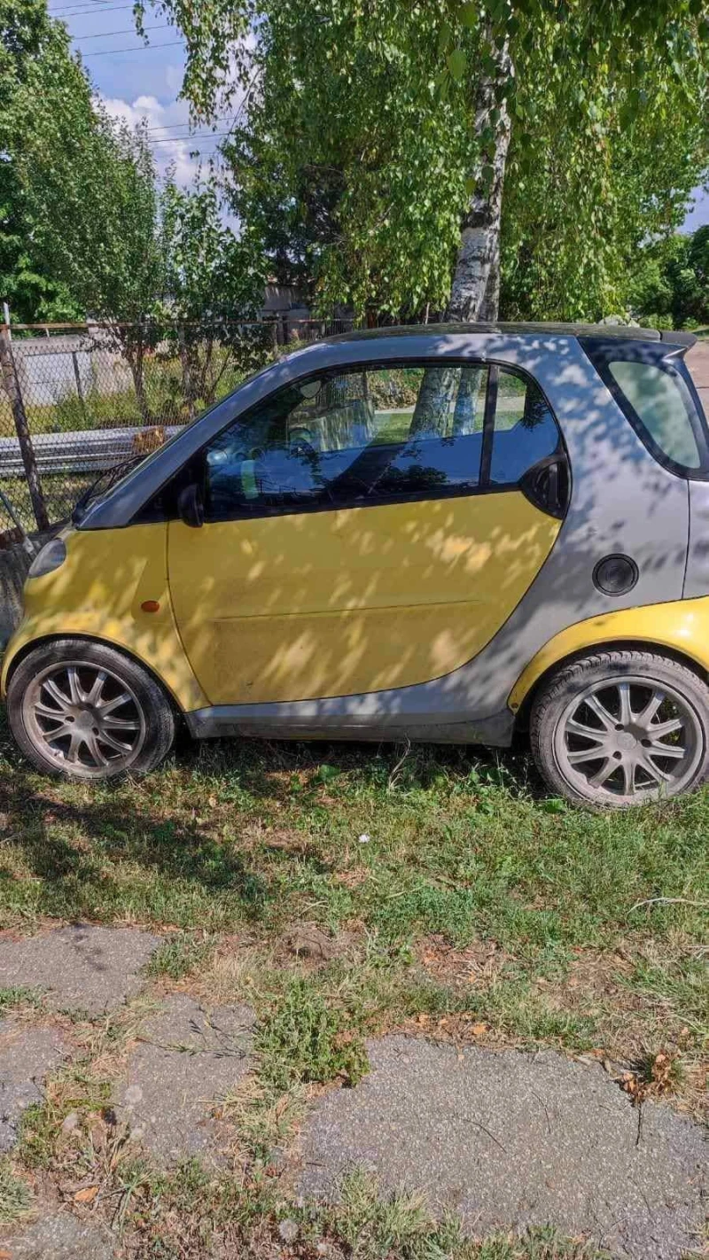 Smart Fortwo Бензин автомат, снимка 4 - Автомобили и джипове - 37632627