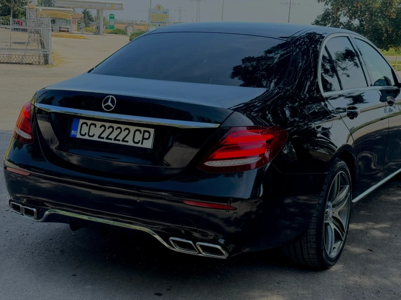 Mercedes-Benz E 220 Amg//9G//Digital, снимка 5 - Автомобили и джипове - 47027473