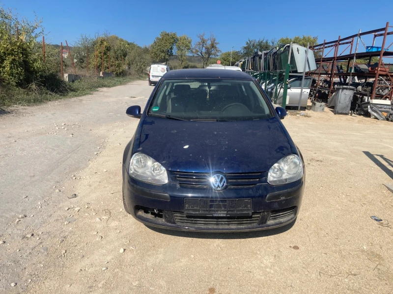 VW Golf 1.6 fsi, снимка 1 - Автомобили и джипове - 47662518