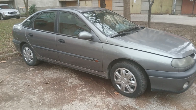 Renault Laguna, снимка 4 - Автомобили и джипове - 48812154