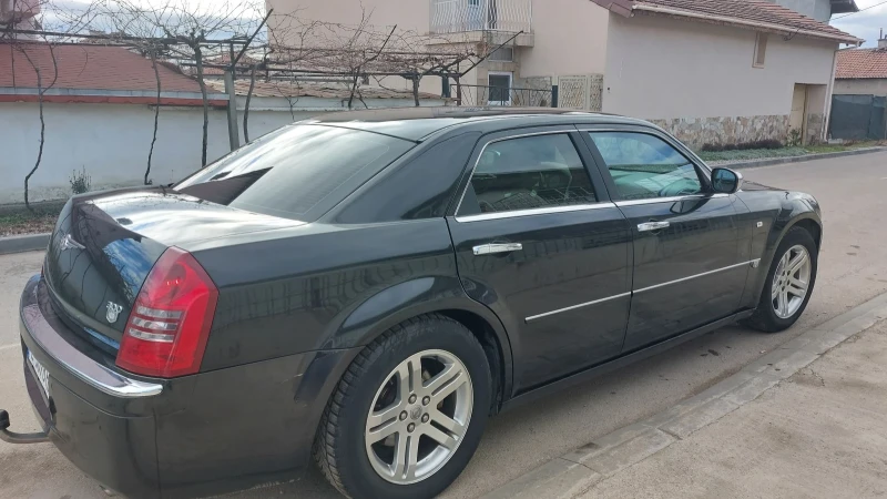 Chrysler 300c, снимка 11 - Автомобили и джипове - 48836566