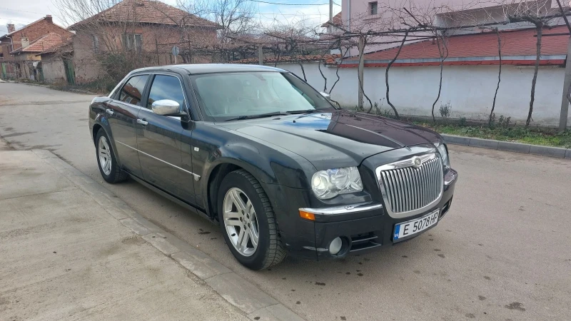 Chrysler 300c, снимка 12 - Автомобили и джипове - 48836566