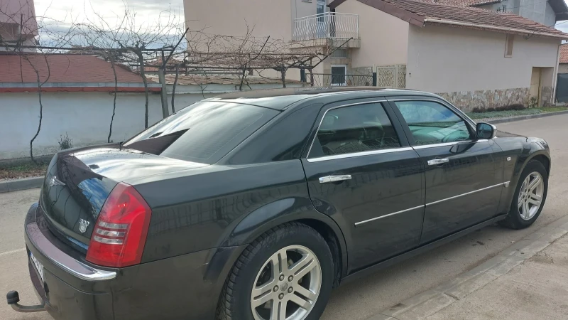 Chrysler 300c, снимка 9 - Автомобили и джипове - 48836566